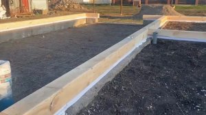 Первый венец для деревянного брусового дома положен