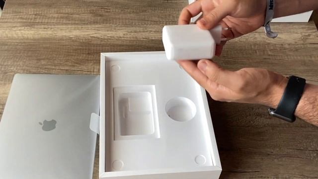 آنباکس مک بوک پرو | Macbook Pro Unboxing