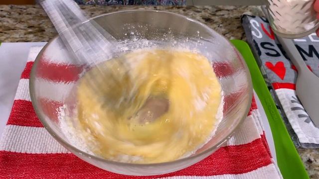 Булочки на завтрак без дрожжей за 30 минут. Всего 3 ингредиента и минимум времени. Поповеры рецепт смотреть онлайн