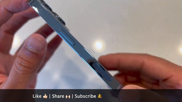 iPhone 13 Pro - Sierra Blue | Gold смотреть онлайн