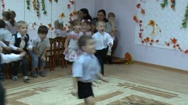 "Осенний бал" Есении смотреть онлайн