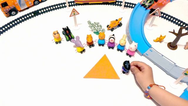 Учим Геометрические Фигурки с Детьми. Развивающее видео, Легко Быстро и Весело.?????? смотреть онлайн