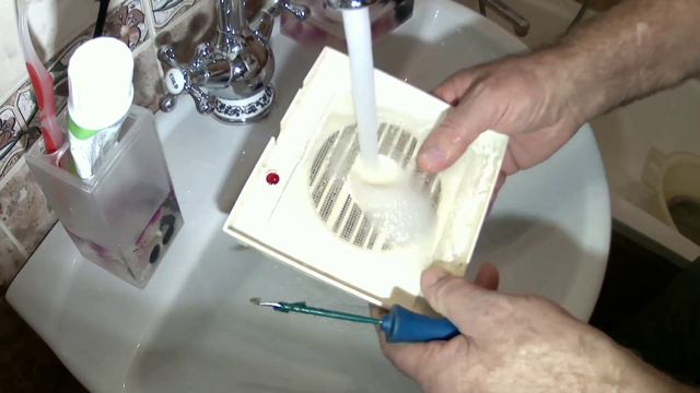 Чистим вентиляцию и вытяжку самостоятельно. смотреть онлайн