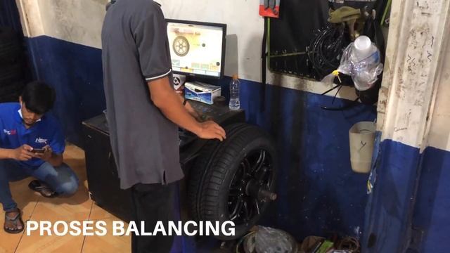 MODIFIKASI MOBIL LCGC JADI TAMBAH KEREN - MODIF KIA PICANTO PAKAI VELG HSR WHEEL BENJOT RING 14 !! смотреть онлайн