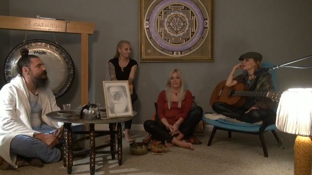 Прямой эфир с Марией Макаровой (группа Маша и Медведи) смотреть онлайн