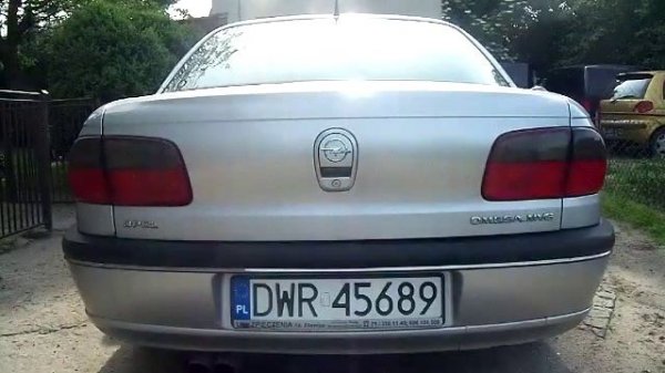 Opel Omega B MV6 3.0 V6 Exhaust Sound Before Modifications
