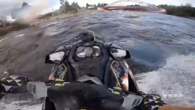 На гидроциклах по порогам #Braapextreme смотреть онлайн