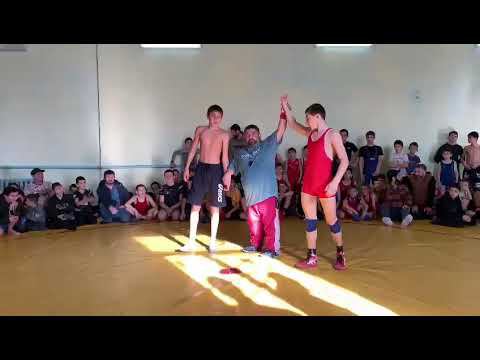 На ковре - Рамазанов Камалудин ученик 8 кл. ГКОУ РД "Караузекская СОШ". с. Заречное - 04.11. 2022 г. смотреть онлайн