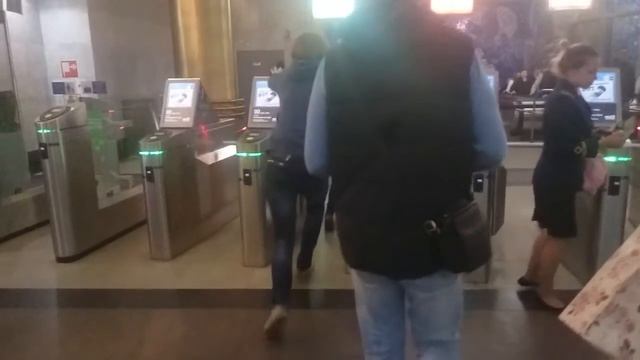 Бесплатный проезд в Питерском метро смотреть онлайн