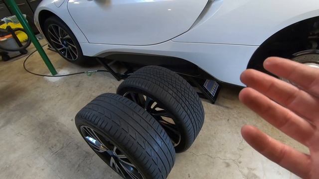 I love All Season Tires on my BMW i8 - Continental ExtremeContact DWS06 смотреть онлайн