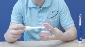 Что лучше: электрическая или обычная зубная щетка