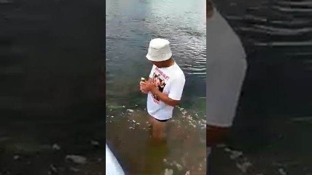 Как правильно пить на рыбалке! (новый способ) смотреть онлайн