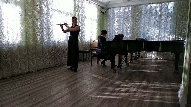 В.А. Моцарт Концерт для флейты с оркестром G dur 1 часть смотреть онлайн