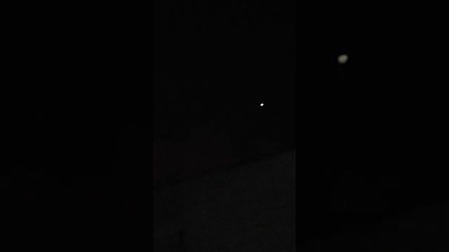 Юпитер на ночном небе в Киеве смотреть онлайн
