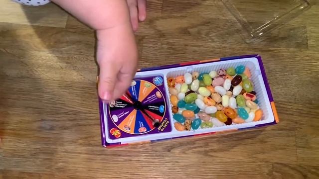 Конфеты Jelly Belly Гарри Поттер пробуем с детми смотреть онлайн