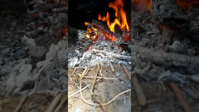 Хвостики деревяшек на входе остались хотя внутри полыхало, Печь сделана грамотно работает с эффекто смотреть онлайн