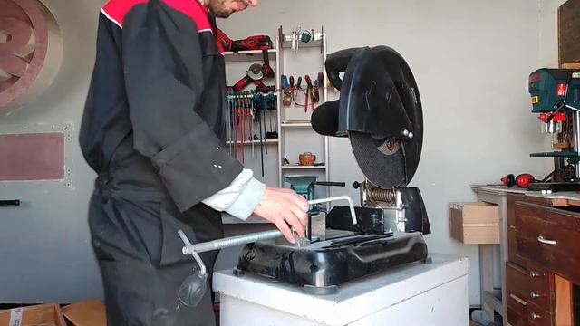 Review Transeuneuse a table || منشار قص Soficlef الحديد لشركة смотреть онлайн