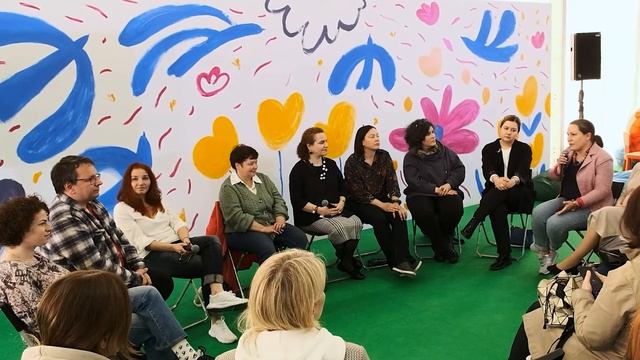 Детлит в кризисное время. Круглый стол. Модератор Мария Черняк смотреть онлайн