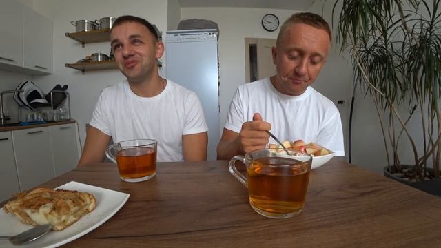 Мукбанг. Приезд брата из Минска.