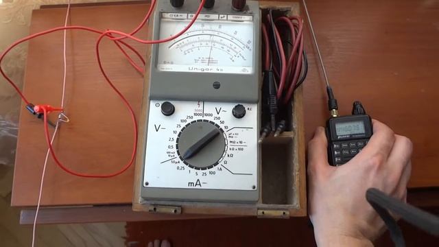 Індикатор електромагнітного поля UHV діапазону (найпростіший) смотреть онлайн