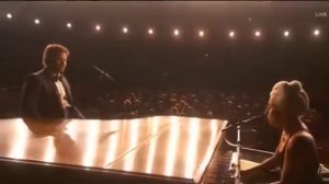 Леди Гага и Брэдли Купер спели на «Оскаре» Shallow