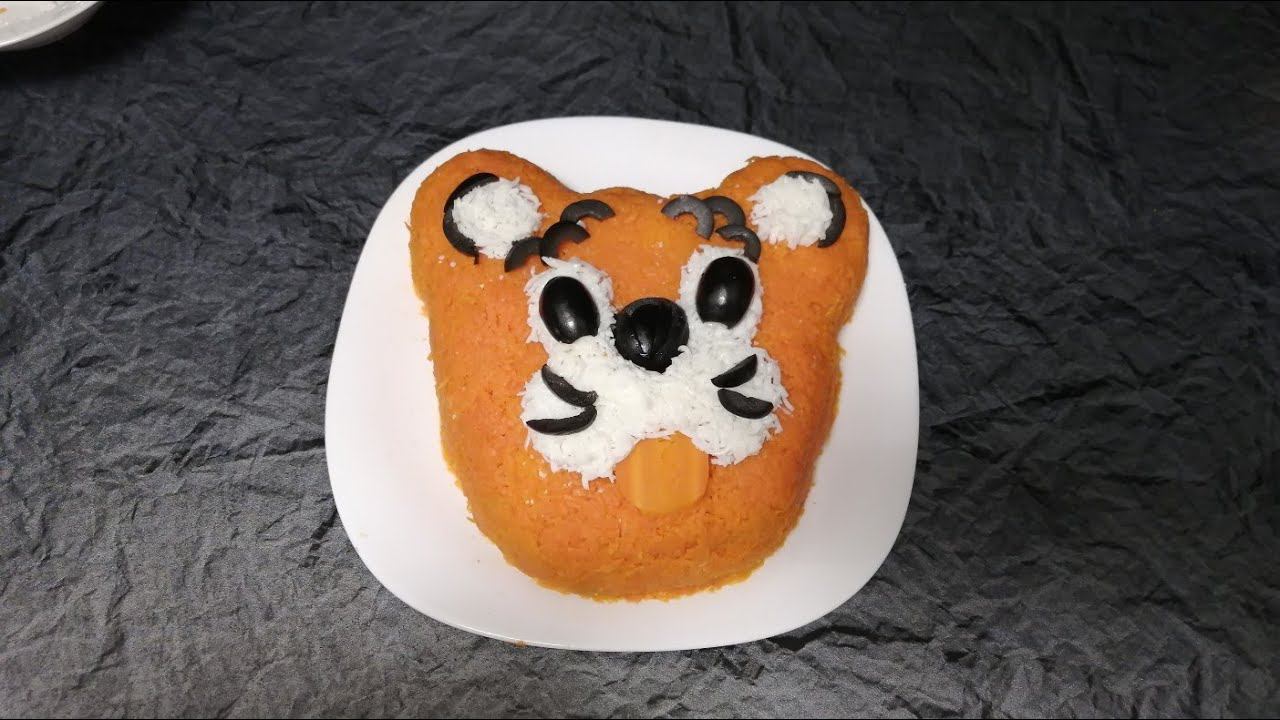 Салат в форме тигра с курицей. смотреть онлайн