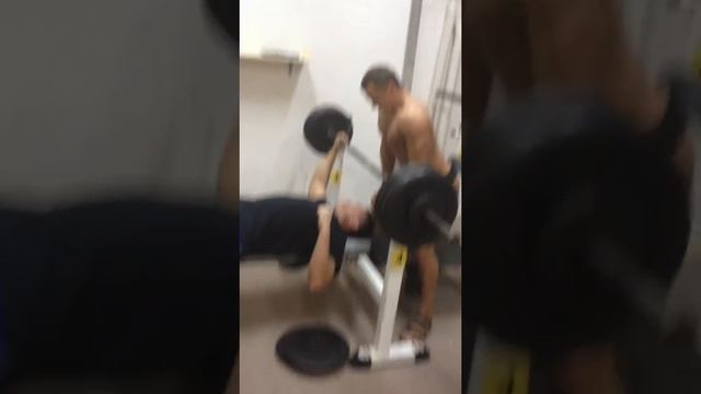Жим лёжа 155кг смотреть онлайн