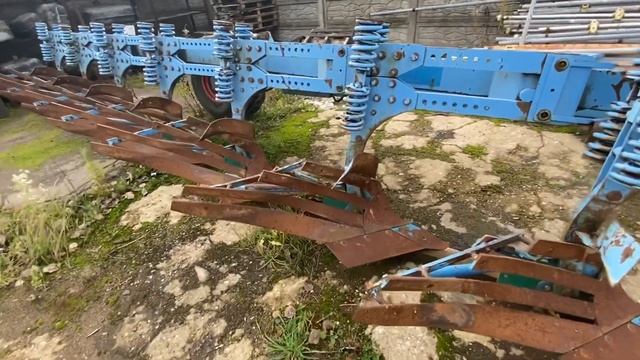 Купить НЕМЕЦКИЙ плуг LEMKEN Vari Turmalin 7 Schar 6+1