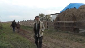 Пьяные, якобы со ст  Ребриха, ищут приключения в православном пос.  Потеряевка.  03. 10. 2016