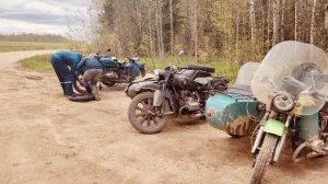 Весенние покатушки на Уралах и Днепрах по деревням и старым дорогам