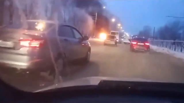 Сгорел автомобиль, Ульяновск смотреть онлайн