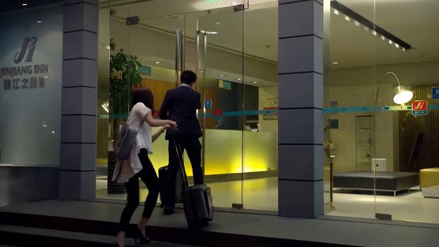 女主撞見魔鬼男主房間偷藏女人，男主急忙解釋 🍿 Chinese Television Dramas 楊冪 黃軒 смотреть онлайн