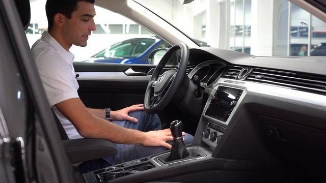 Volkswagen Passat Variant // Review LeasePlan 2019 смотреть онлайн
