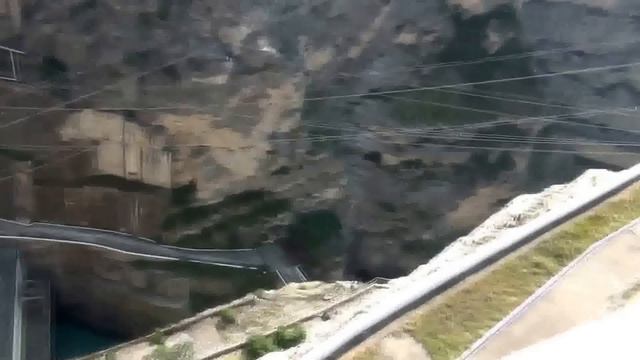 Сулакский каньон и Чиркейская ГЭС (Дагестан) смотреть онлайн