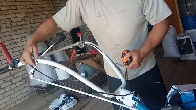 Конструкция механизма рычага коробки передач на мотоблоке НЕВА мб23 смотреть онлайн