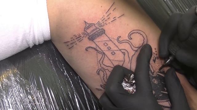 At sea - Tattoo time lapse смотреть онлайн