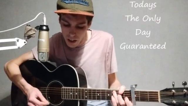 LIVING IN PARADISE - Original Acoustic Song By Aaron Downs THE MEGADOWNS Positive Lockdown Thoughts смотреть онлайн