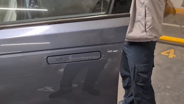 Range Rover: как попасть внутрь, если сел аккумулятор? смотреть онлайн