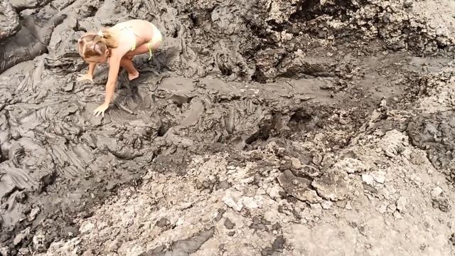 Кучугуры грязевой вулкан июль2023.часть 1