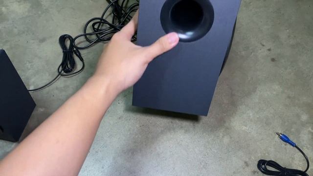 Unboxing and First Impression: Logitech Z333 - Boom-bass-tic speakers for your PC and other devices смотреть онлайн