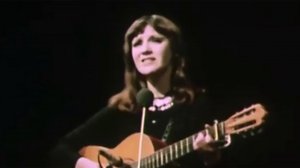 Жанна Бичевская принимает поздравления с днем рождения