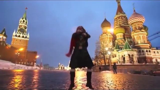 Джигурда выполняет gangnam style 2012 на Красной Площади!!! смотреть онлайн
