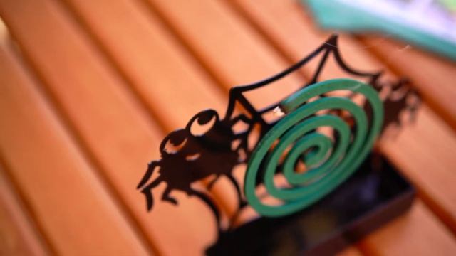 НОВИНКА 2022 Декоративная металлическая подставка для спирали от комаров "Паучки" 704-004 Хитсад смотреть онлайн