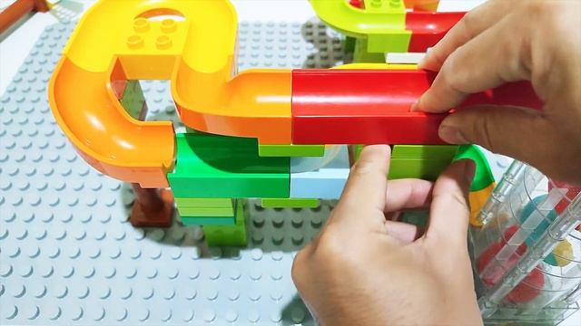 Satisfying Building Blocks Marble Run Elevator #1 - Marble Run ASMR TV смотреть онлайн