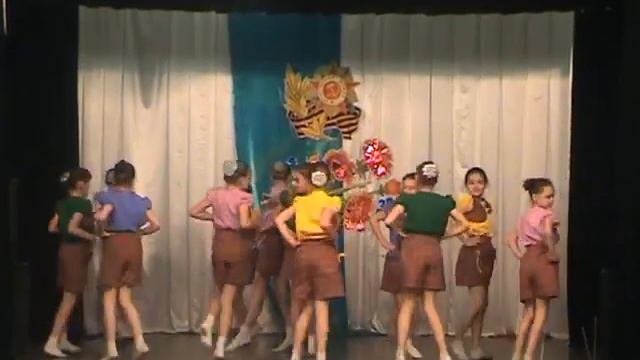 "Что такое доброта". Ансамбль "Веснушки", май 2011 года смотреть онлайн