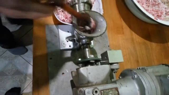 Єлектромясорубка своими руками! смотреть онлайн