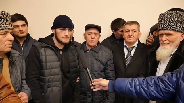 ВСТРЕЧА ХАБИБА НУРМАГОМЕДОВА В АЭРОПОРТУ смотреть онлайн