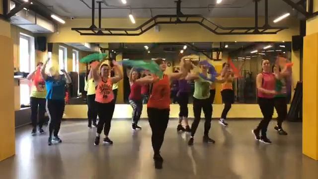 Танцуем Chikicha. Зумба танец смотреть онлайн