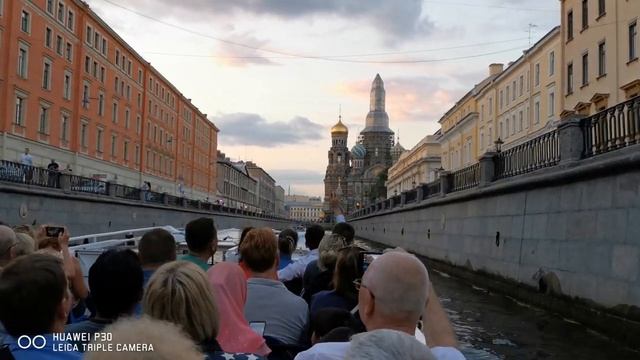 Мелодия Души. Сергей и Ирина Миловы. Санкт-Петербург, Сенная площадь. Уличные музыканты Питера 10 смотреть онлайн