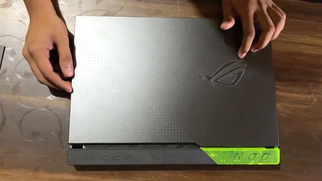 ASUS ROG Strix (2022) G513RC GAMING LAPTOP | QUICK UNBOXING смотреть онлайн